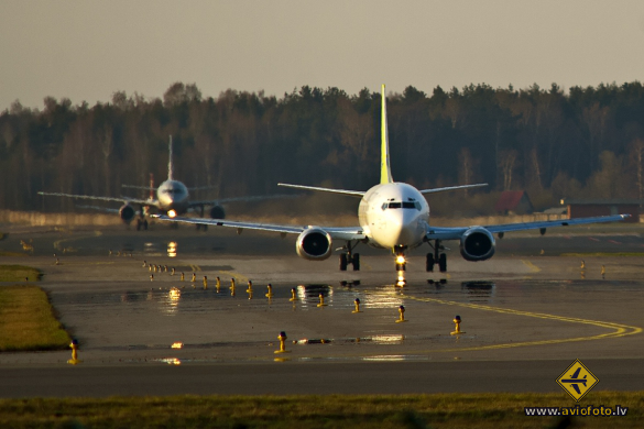 Boeing 737-53S